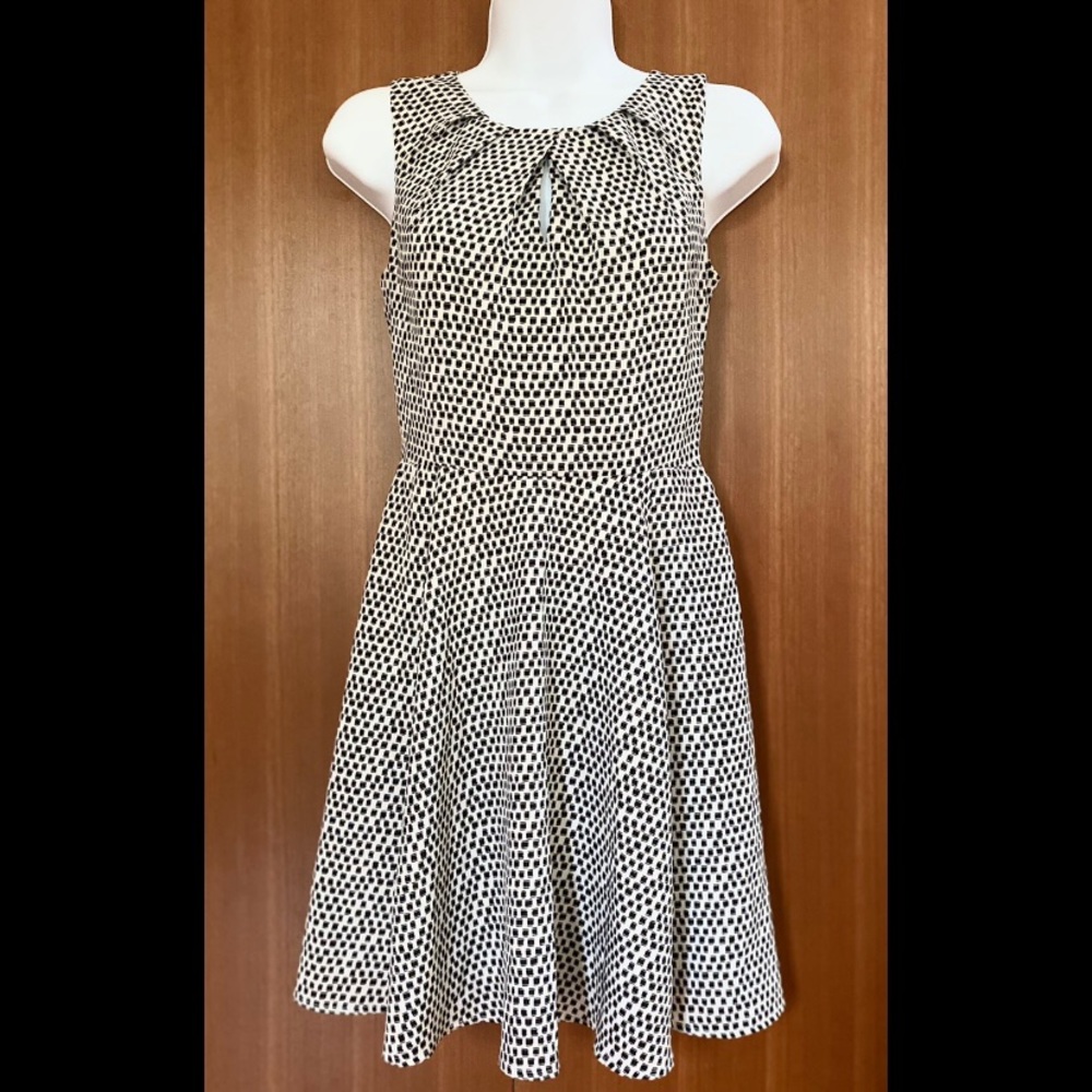 Express keyhole cutout black and white dress